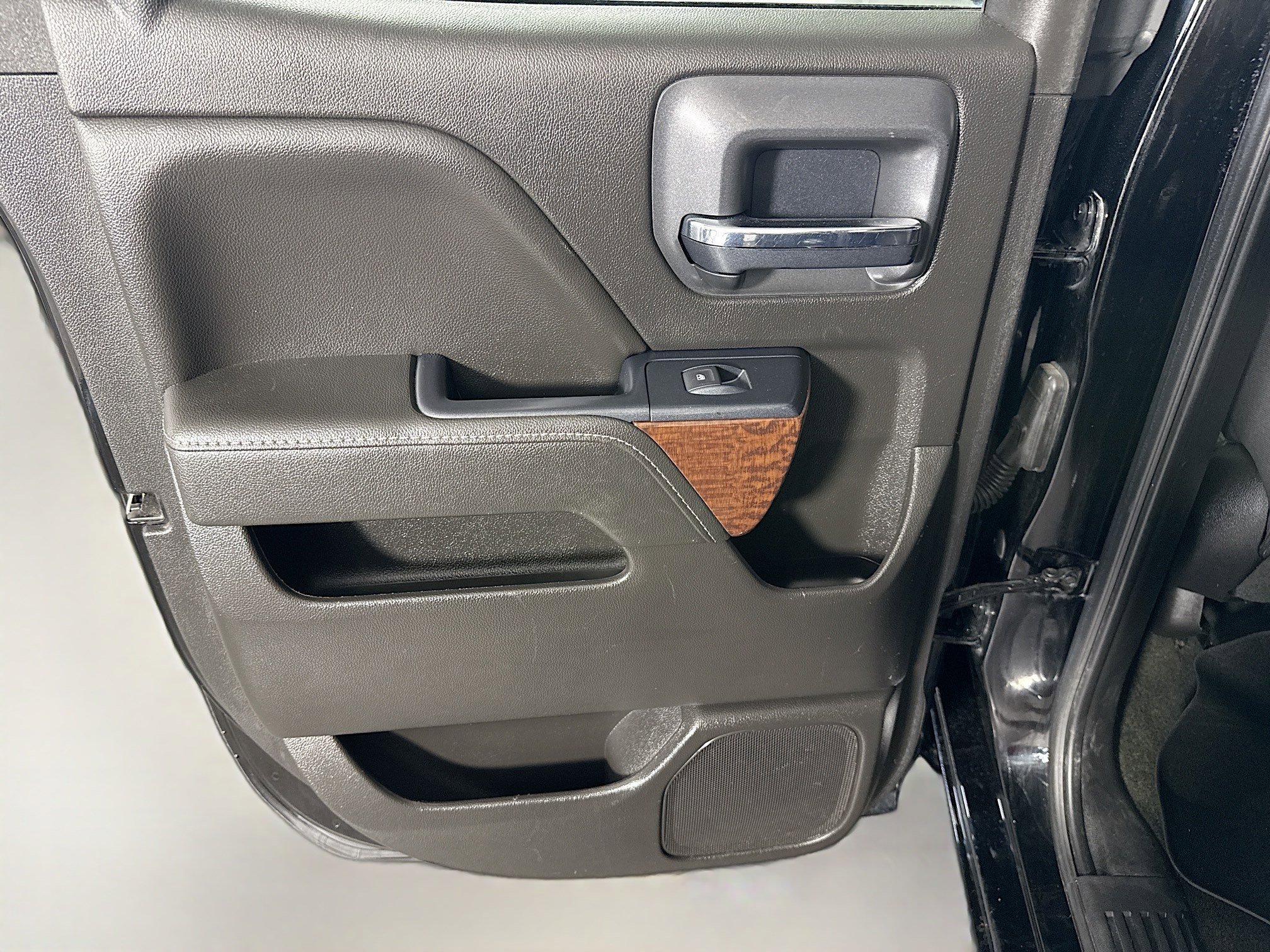 Used 2018 GMC Sierra 1500 SLE w/ SLE Value Package AWD/4WD image 24