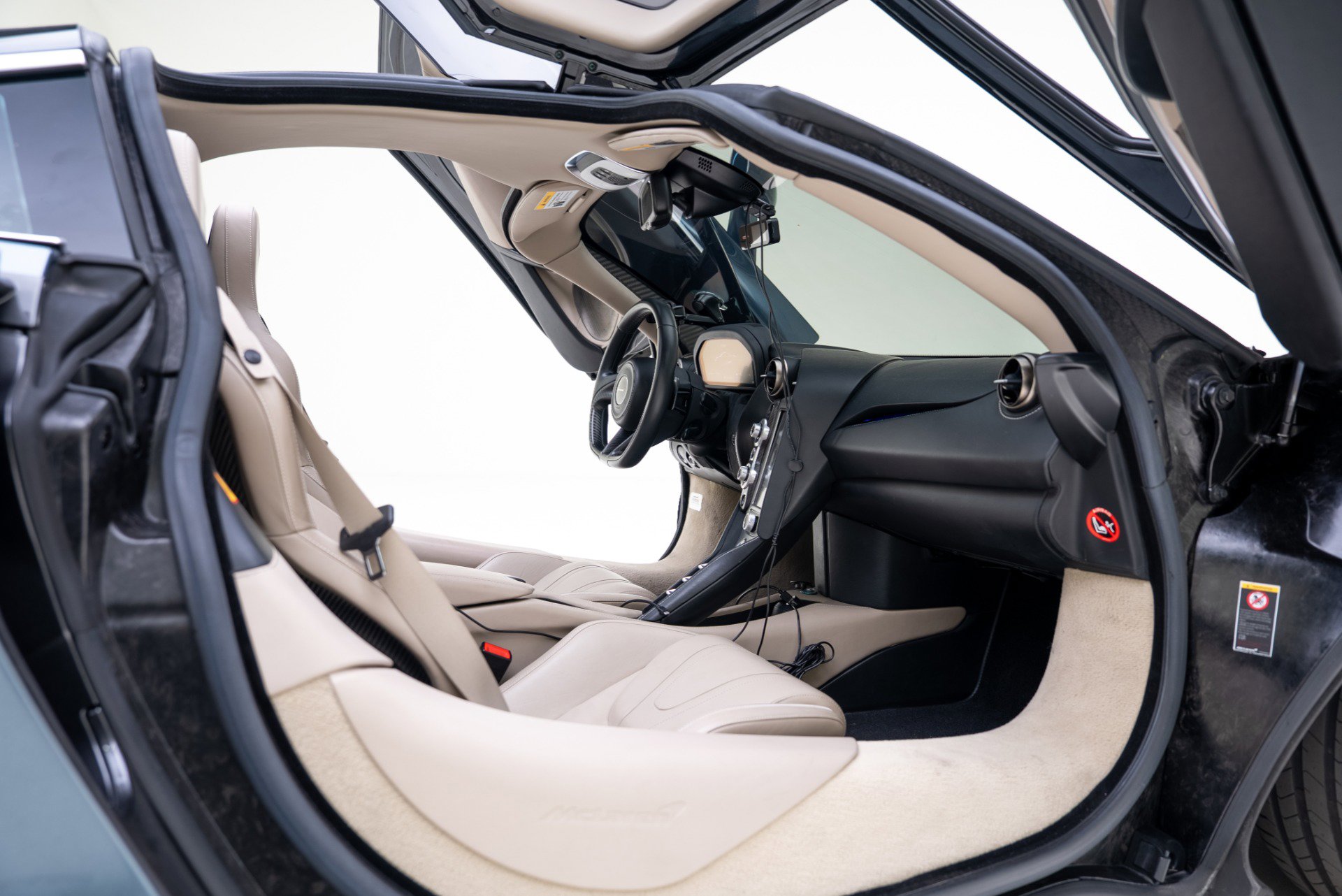 Used 2018 McLaren 720S Luxury image 32