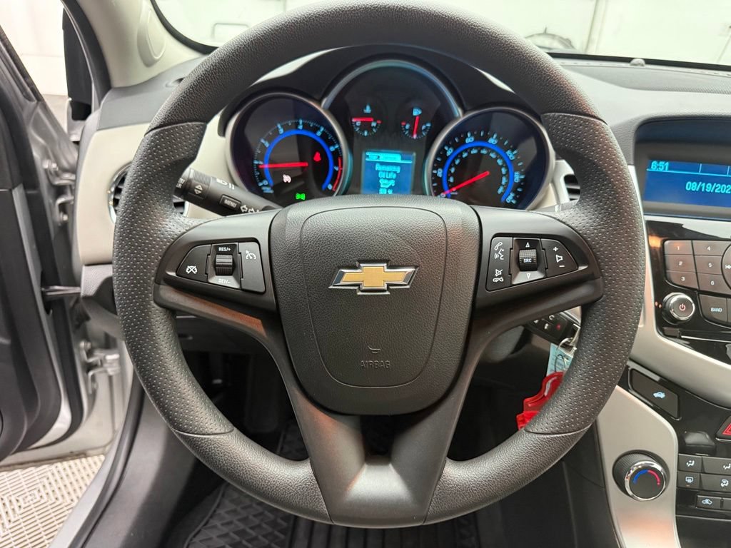 Used 2016 Chevrolet Cruze LT FWD image 19