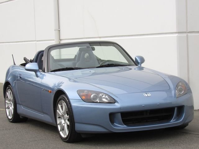 Used 2004 Honda S2000 image 2