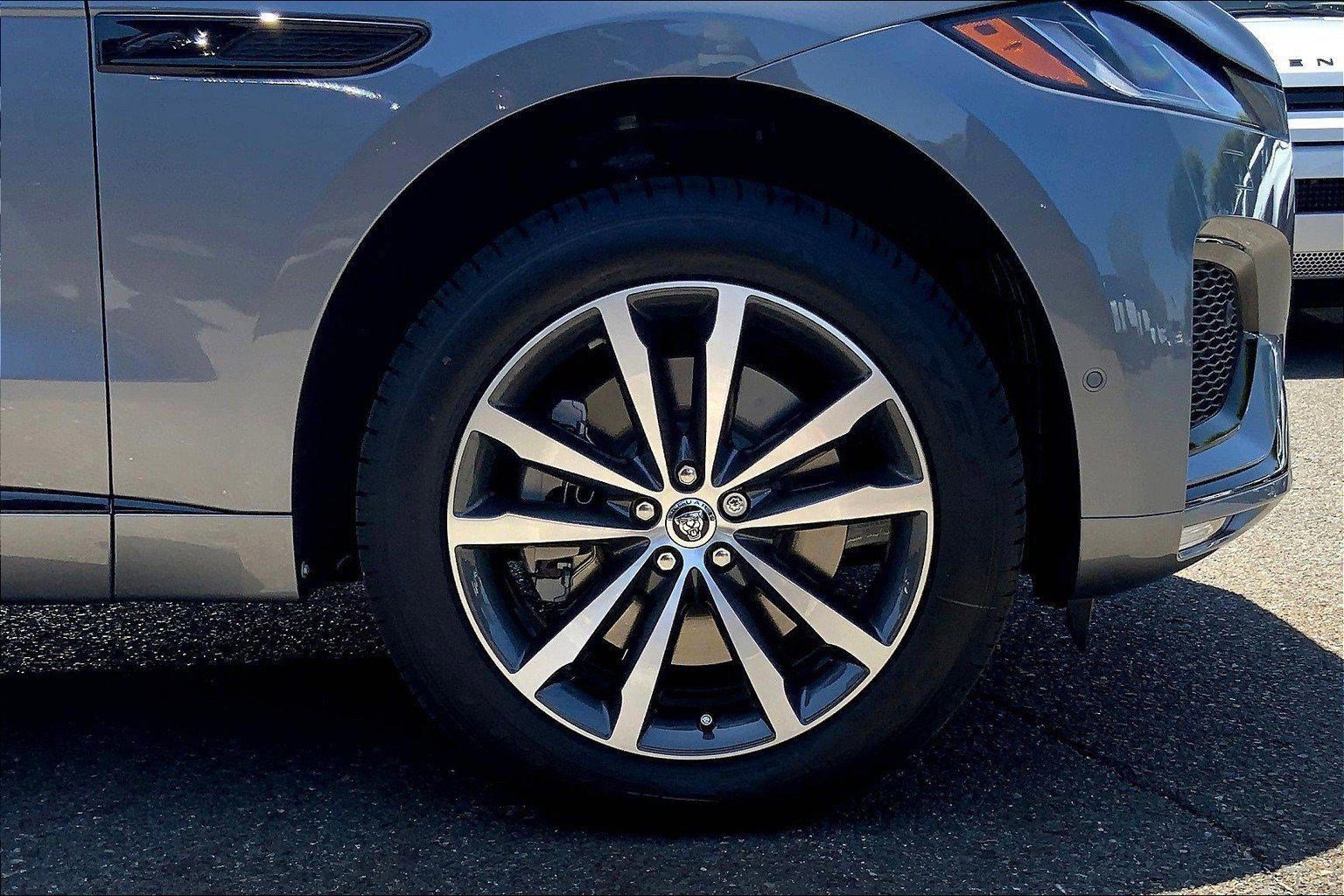 New 2026 Jaguar F-PACE R-Dynamic S AWD/4WD image 13