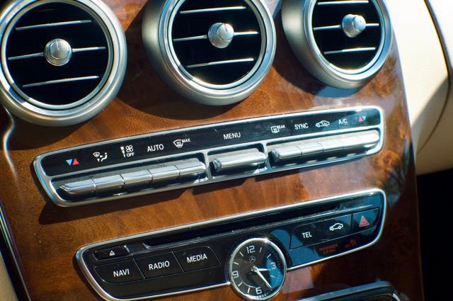 Used 2015 Mercedes-Benz C 300 4MATIC Sedan image 30