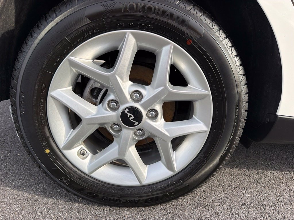 Used 2024 Kia Soul S FWD image 33
