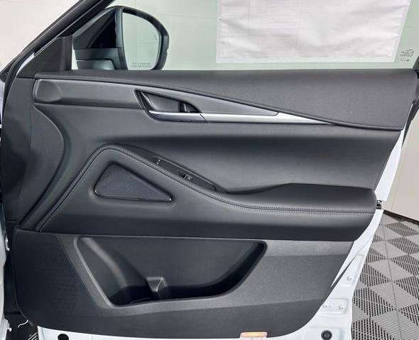 Certified 2026 INFINITI QX60 Pure w/ Cargo Package FWD image 29