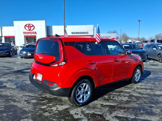 Used 2022 Kia Soul LX w/ Technology Package image 3