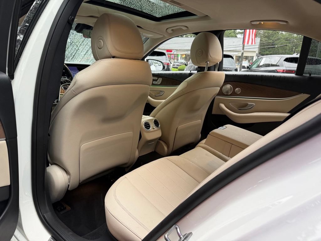 Used 2022 Mercedes-Benz E 350 4MATIC Sedan image 28