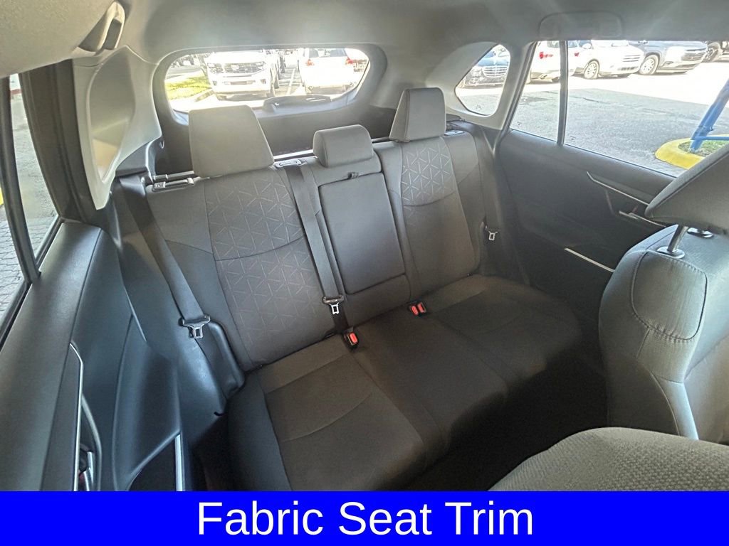 Used 2025 Toyota RAV4 XLE image 28