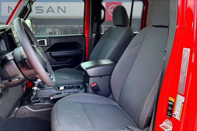 Used 2024 Jeep Gladiator Willys image 18