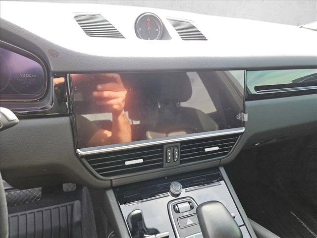 Used 2021 Porsche Cayenne image 17