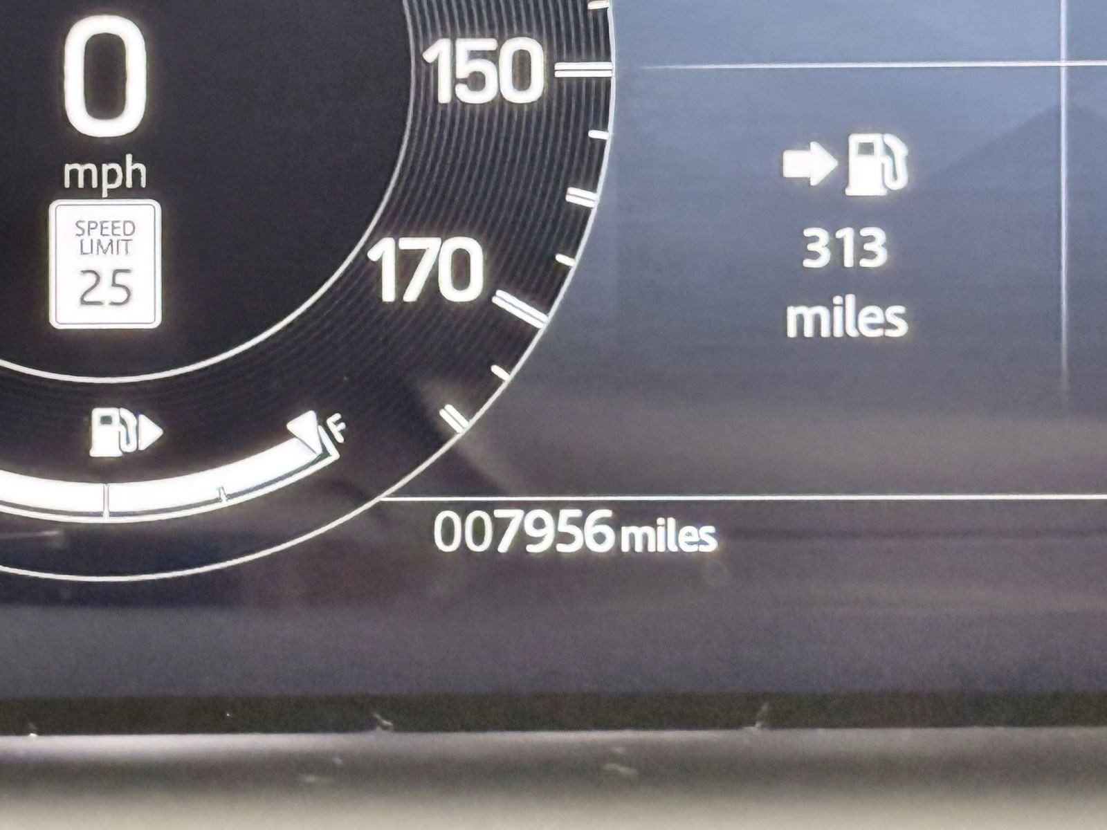 Used 2025 Land Rover Discovery Sport Dynamic SE image 16