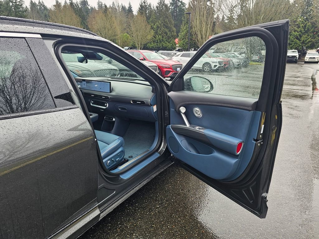 New 2026 Genesis GV60 Advance AWD/4WD image 28