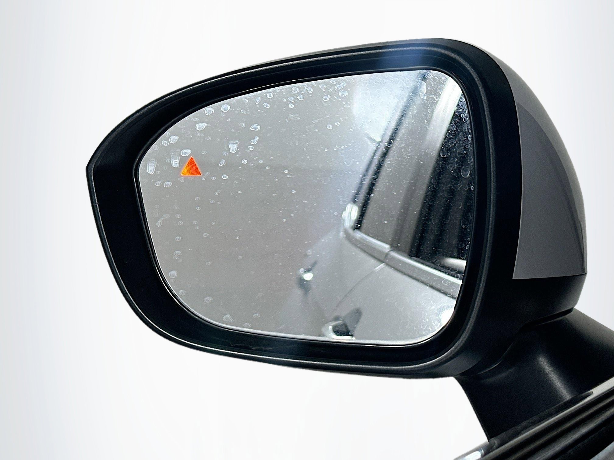 Used 2024 Mitsubishi Outlander SE AWD/4WD image 16