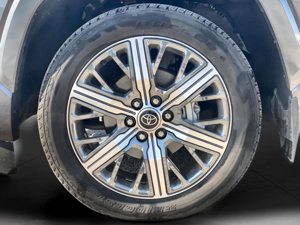 Used 2024 Toyota Sequoia Capstone image 10