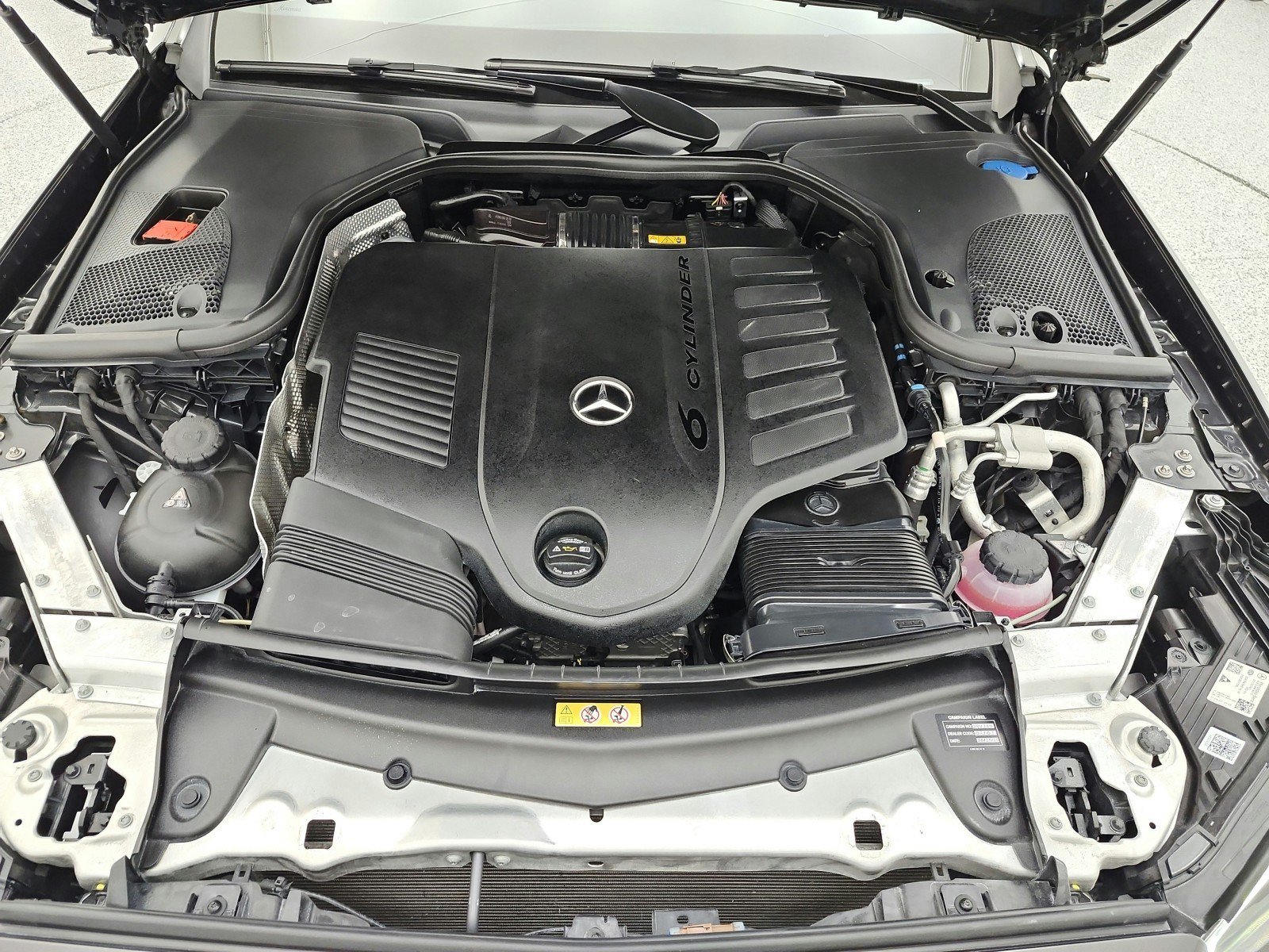 Certified 2022 Mercedes-Benz E 450 4MATIC All-Terrain Wagon image 17