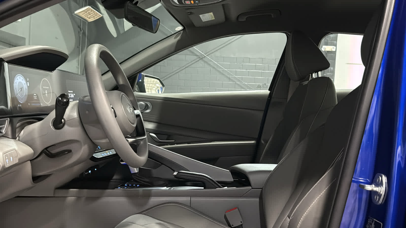 Used 2024 Hyundai Elantra SEL FWD image 10