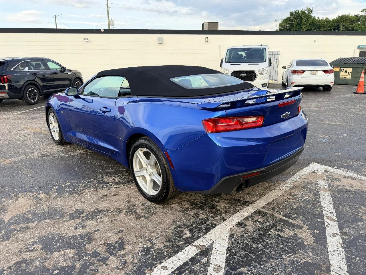Used 2017 Chevrolet Camaro LT RWD image 8