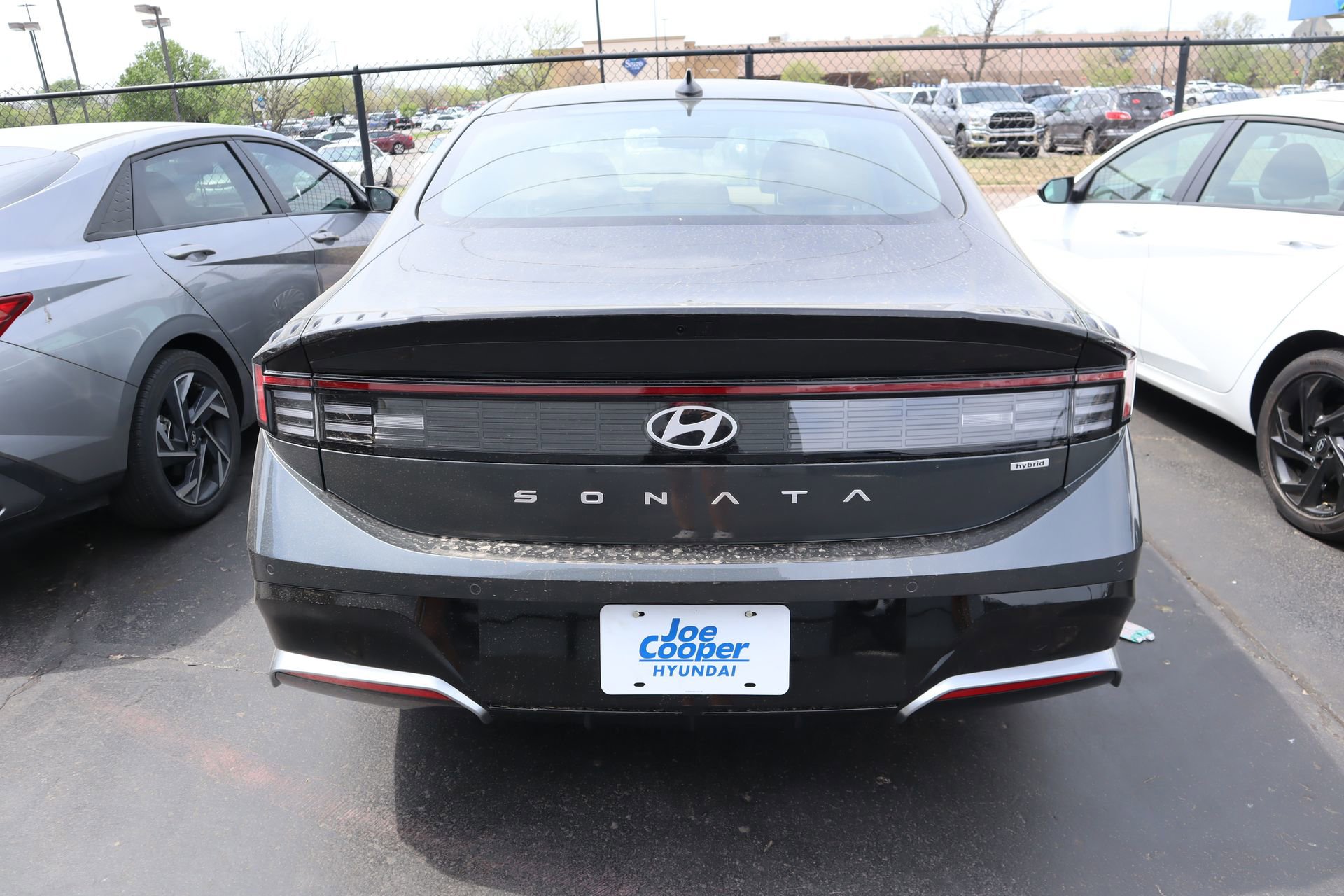 New 2026 Hyundai Sonata Limited FWD image 23