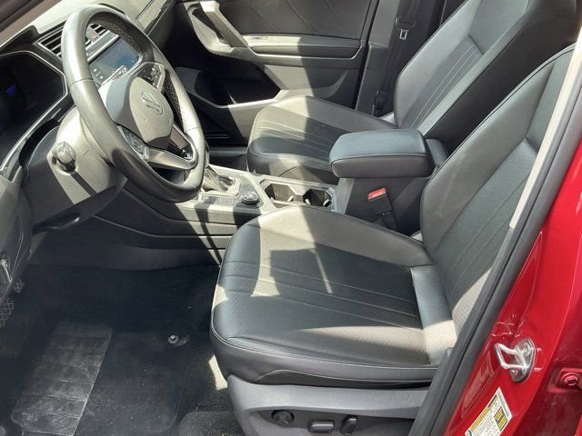Used 2022 Volkswagen Tiguan SE AWD/4WD image 18
