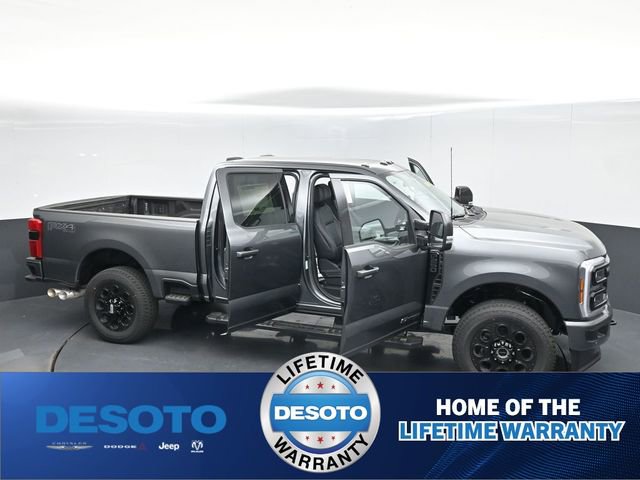 New 2026 Ford F250 Lariat w/ Black Appearance Package image 60