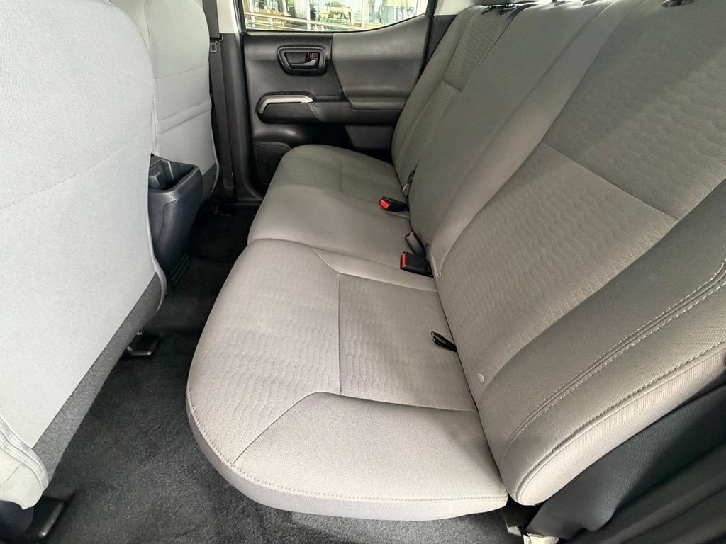 Certified 2019 Toyota Tacoma SR5 AWD/4WD image 31