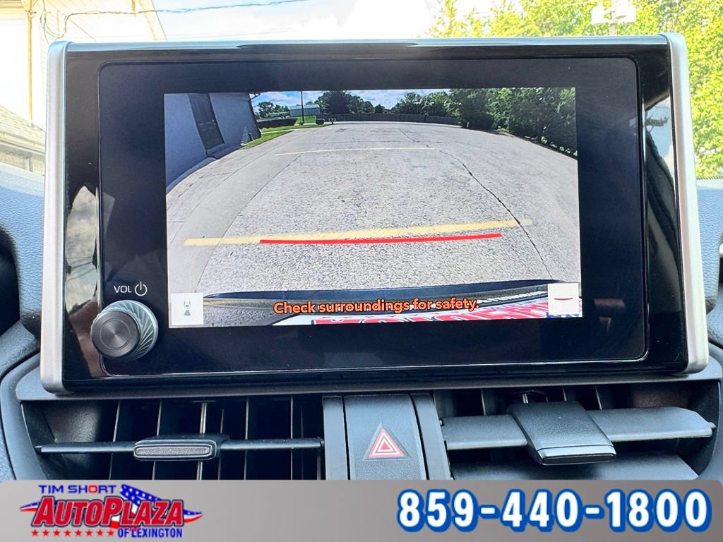 Used 2025 Toyota RAV4 XLE AWD/4WD image 26