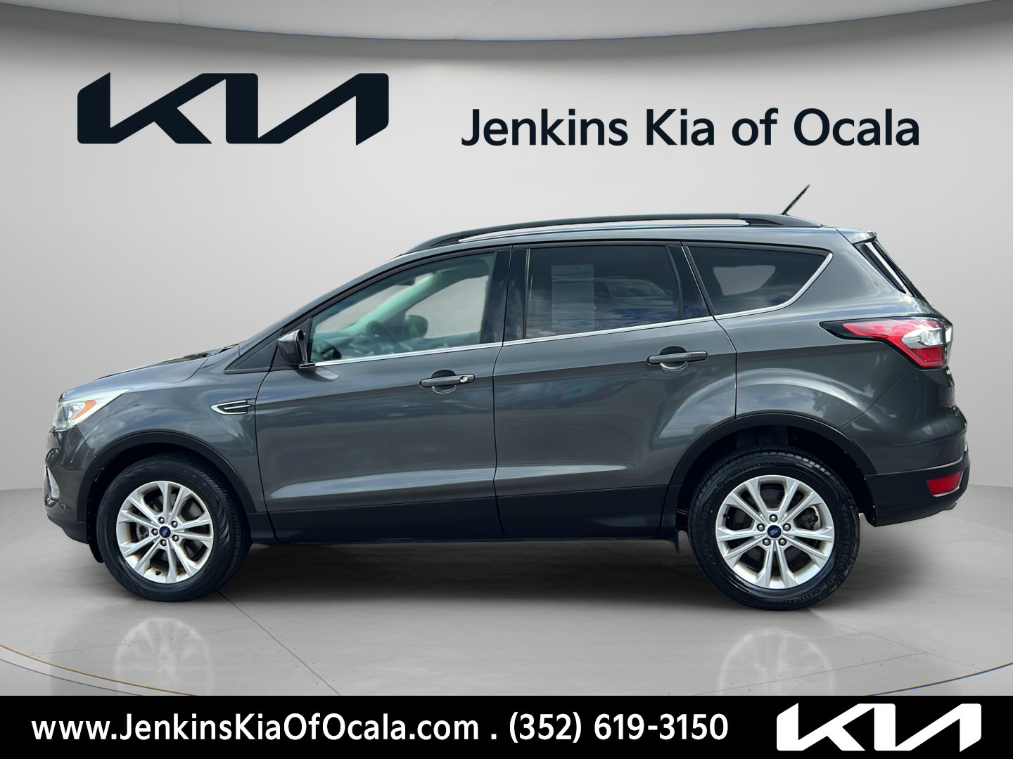 Used 2017 Ford Escape SE w/ Equipment Group 201A AWD/4WD image 7