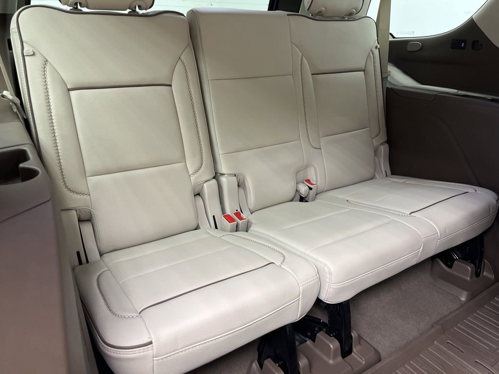 Used 2023 GMC Yukon Denali AWD/4WD image 24