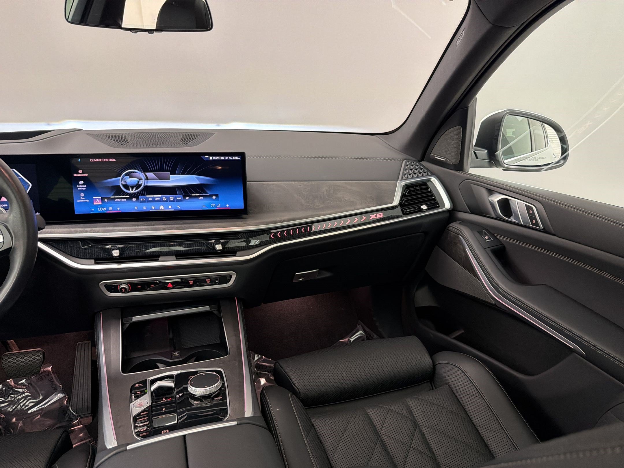Certified 2024 BMW X5 xDrive40i w/ Premium Package AWD/4WD image 29