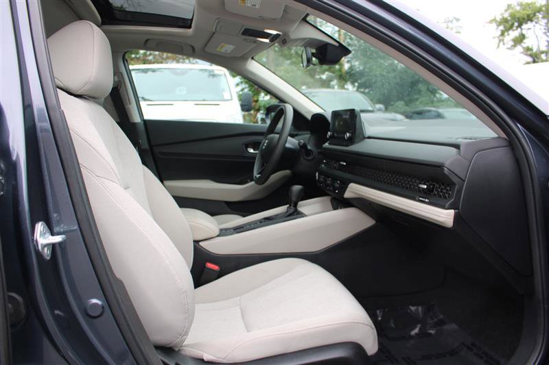 Used 2023 Honda Accord EX image 12