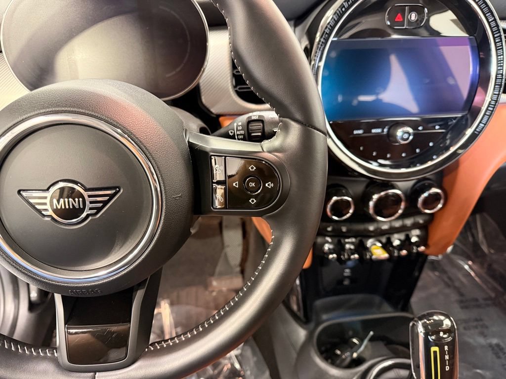 Used 2024 MINI Cooper SE FWD image 14