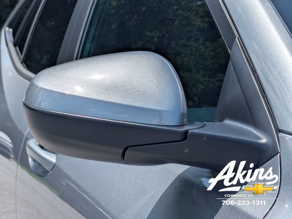 New 2026 Chevrolet Trax LS w/ LS Convenience Package FWD image 11