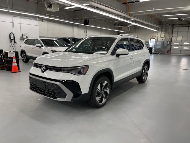 New 2026 Volkswagen Taos SE