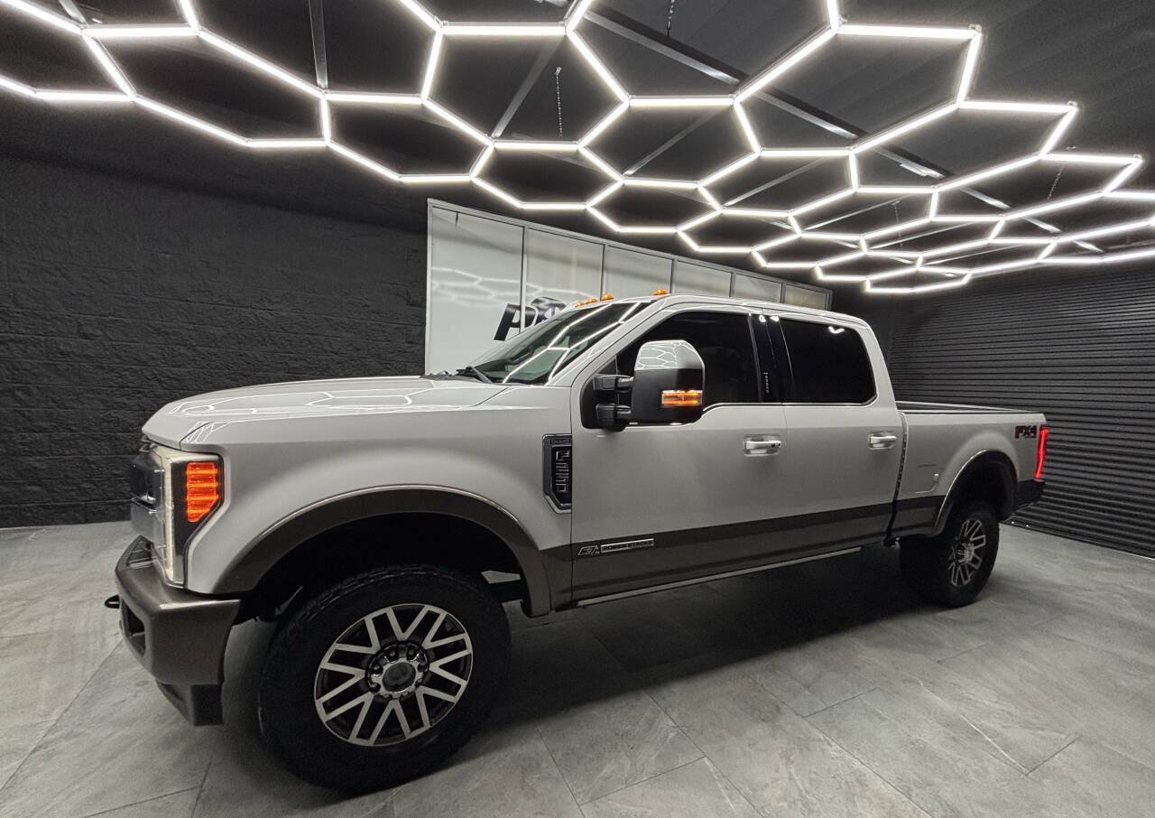 Used 2019 Ford F250 King Ranch w/ King Ranch Ultimate Package AWD/4WD image 8
