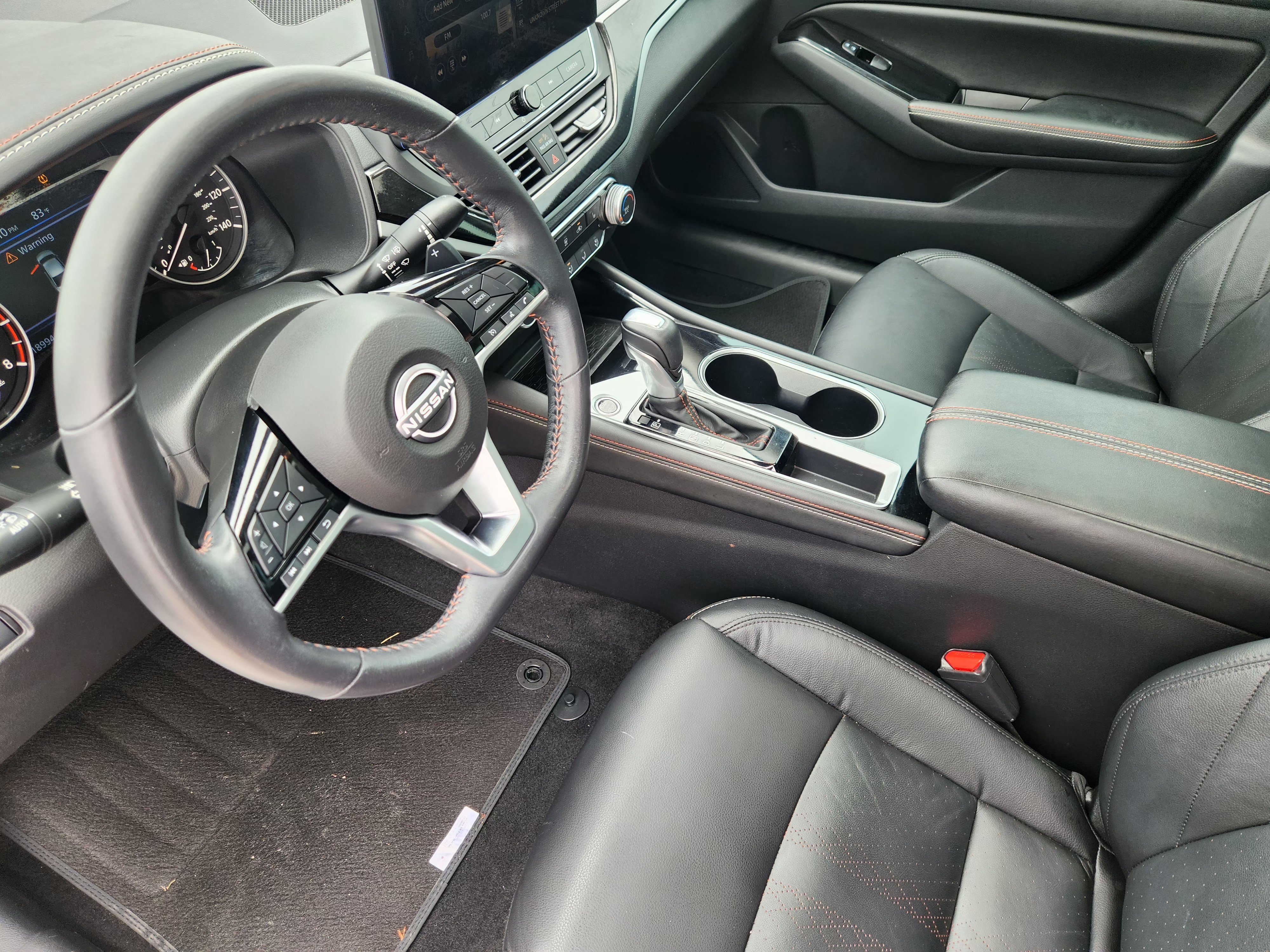 Used 2024 Nissan Altima 2.5 SR FWD image 14