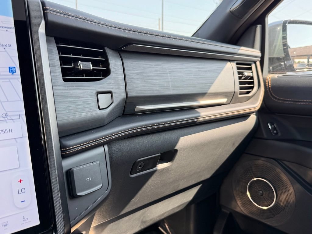 Used 2023 Ford Expedition Platinum AWD/4WD image 52