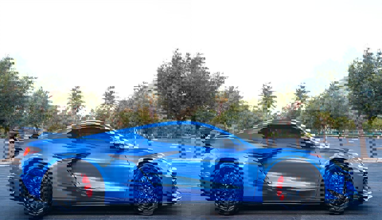 Used 2025 Chevrolet Corvette Z06 image 8