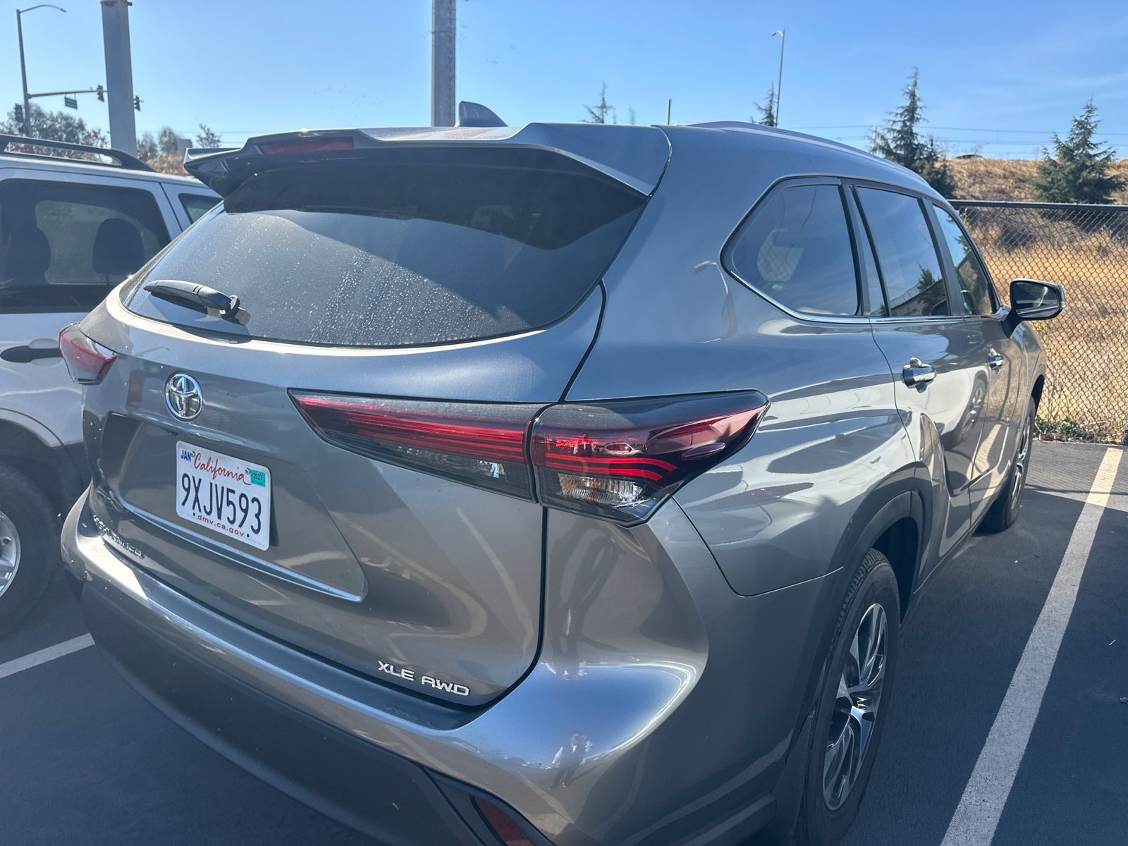 Used 2026 Toyota Highlander XLE AWD/4WD image 4