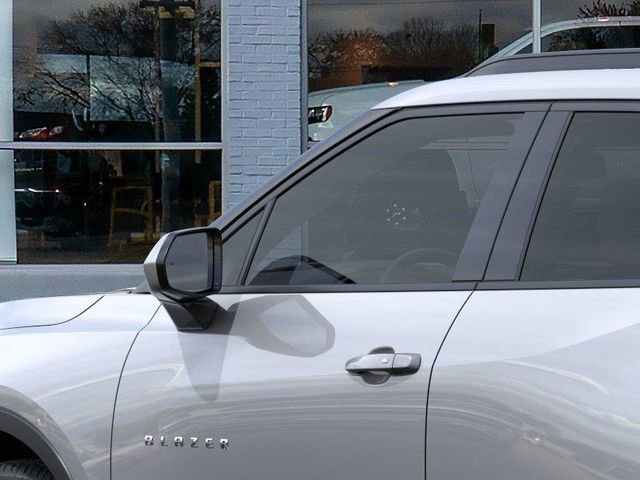 New 2026 Chevrolet Blazer LT image 12