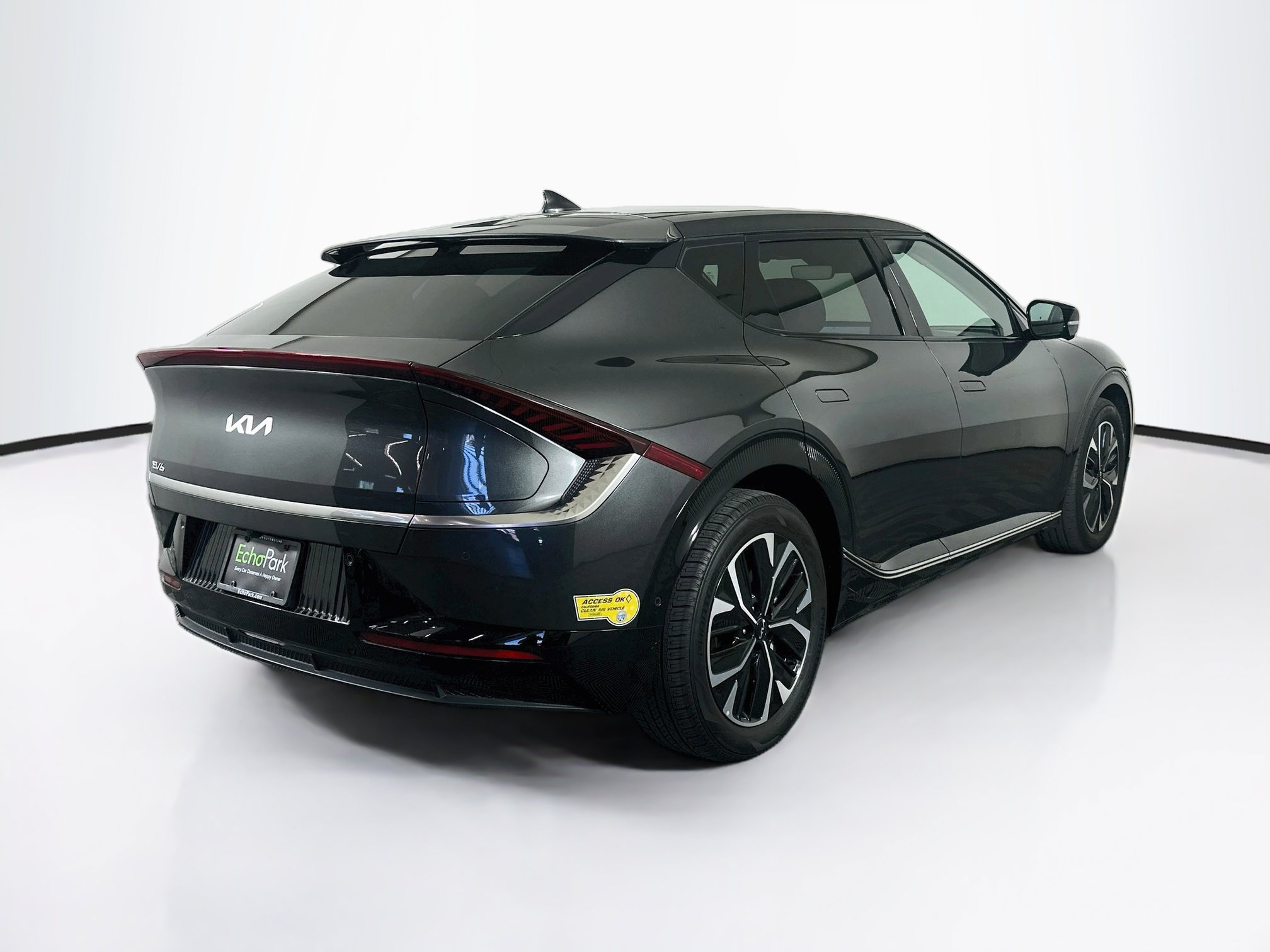 Used 2022 Kia EV6 Wind w/ Wind Technology Package AWD/4WD image 9
