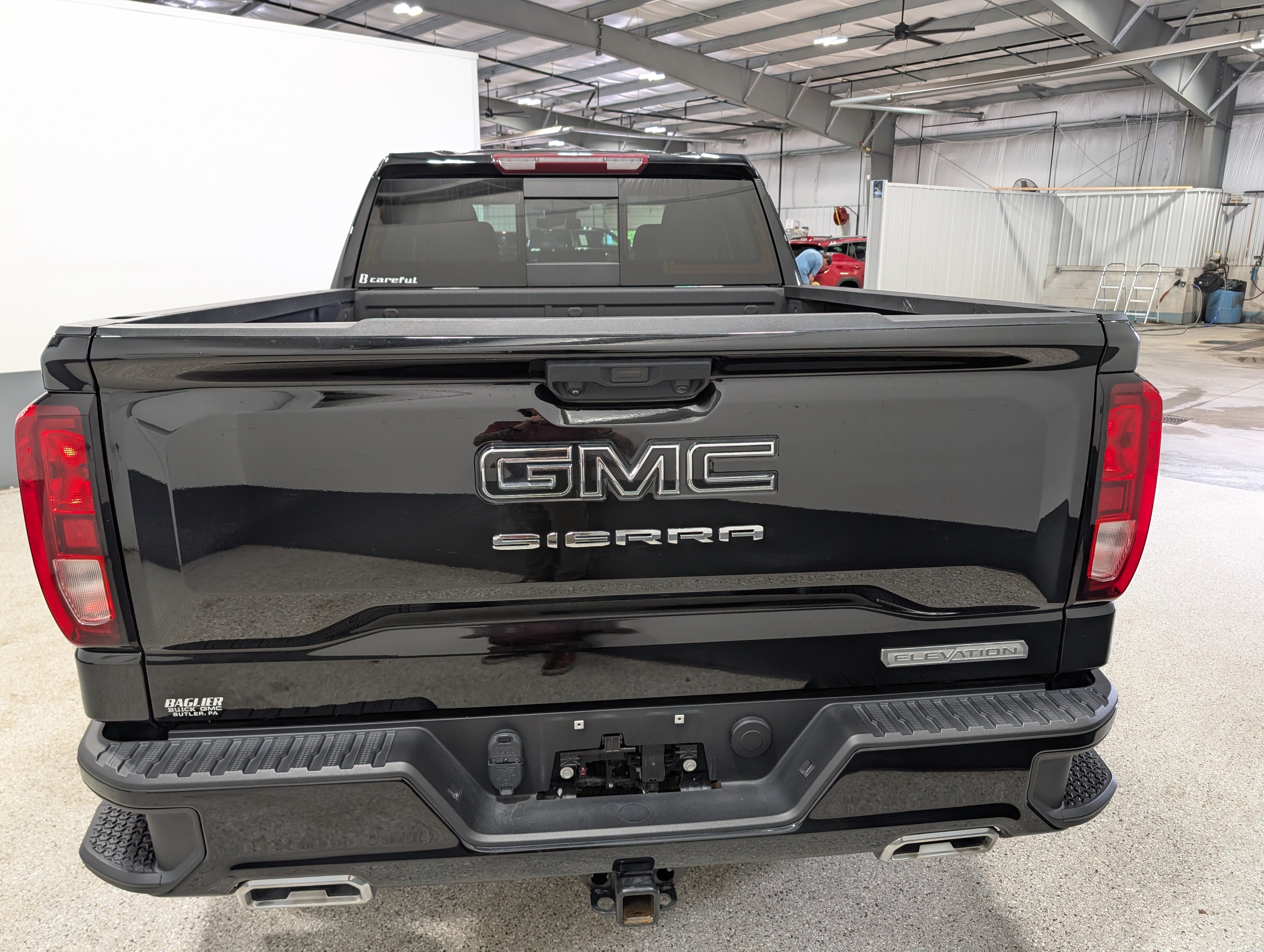Used 2024 GMC Sierra 1500 Elevation w/ Preferred Package AWD/4WD image 4