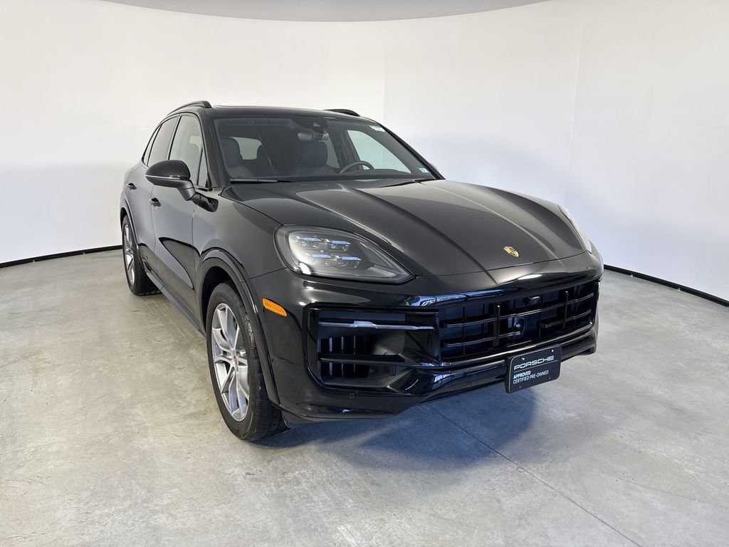 Certified 2025 Porsche Cayenne image 9