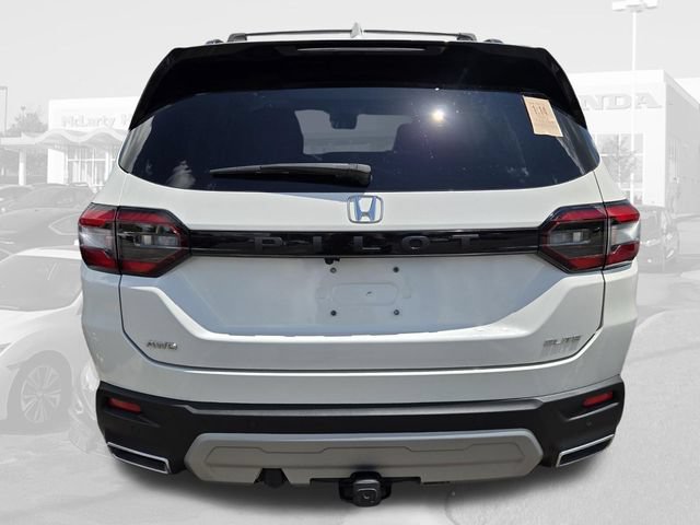 Used 2024 Honda Pilot Elite image 6