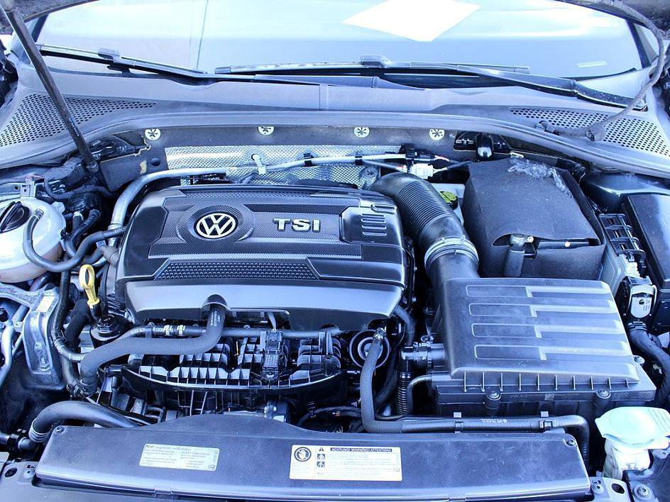 Used 2016 Volkswagen GTI S image 24