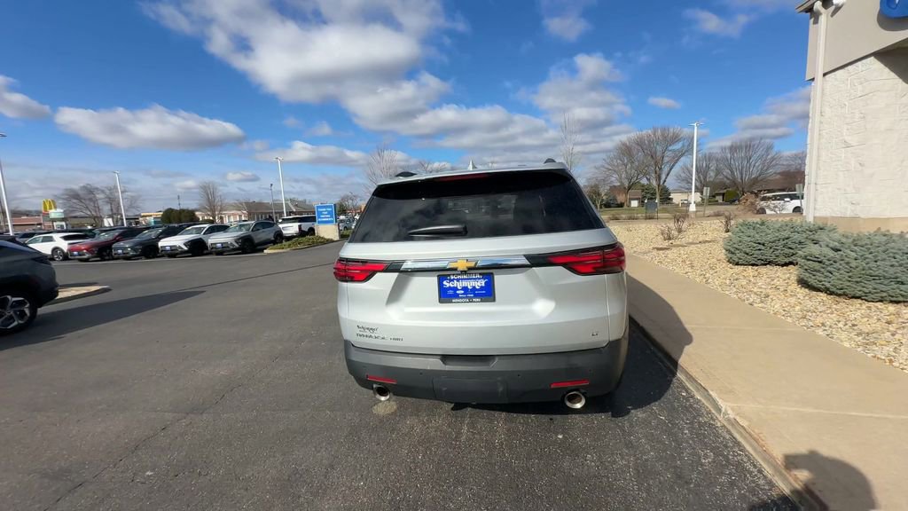 Used 2022 Chevrolet Traverse LT image 7
