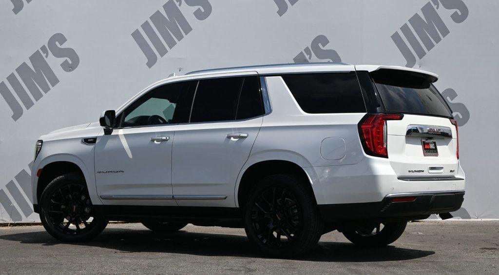 Used 2023 GMC Yukon SLT RWD image 7
