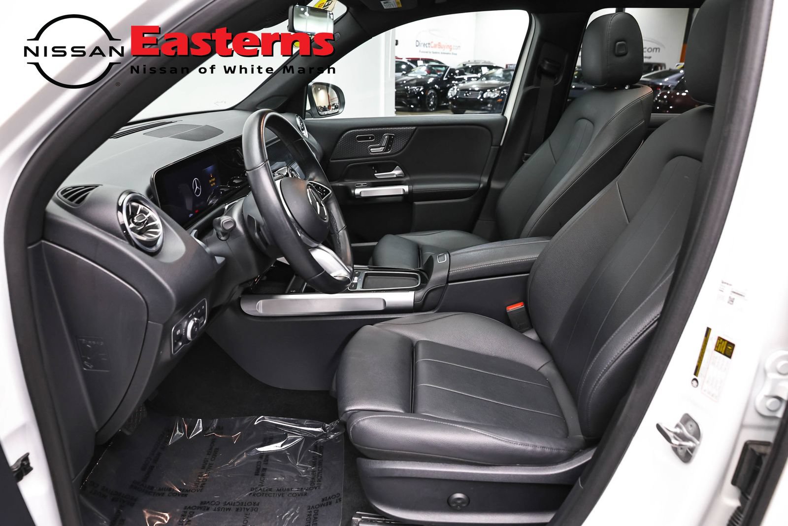 Used 2025 Mercedes-Benz GLB 250 w/ Exclusive Package image 13