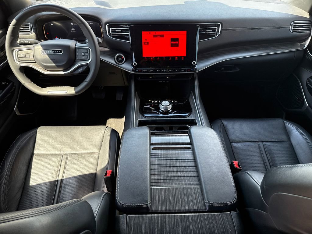 Used 2024 Jeep Wagoneer Series II w/ Flexible Seating Group image 11