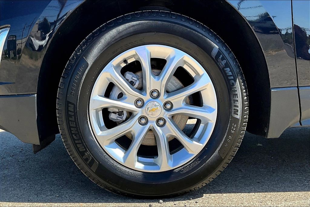 Used 2021 Chevrolet Equinox LT w/ Driver Convenience Package image 11