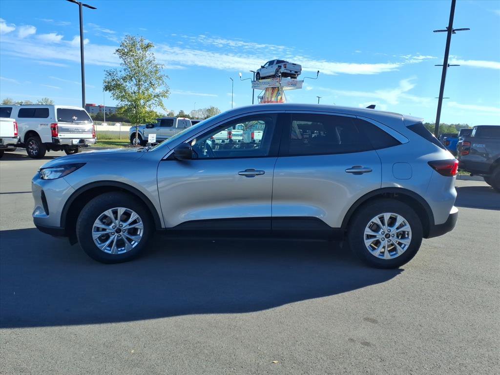 Certified 2024 Ford Escape Active w/ Cold Weather Package image 6