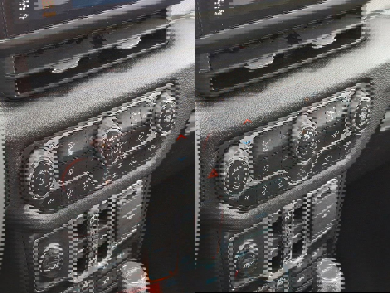 Used 2024 Jeep Gladiator Sport image 21